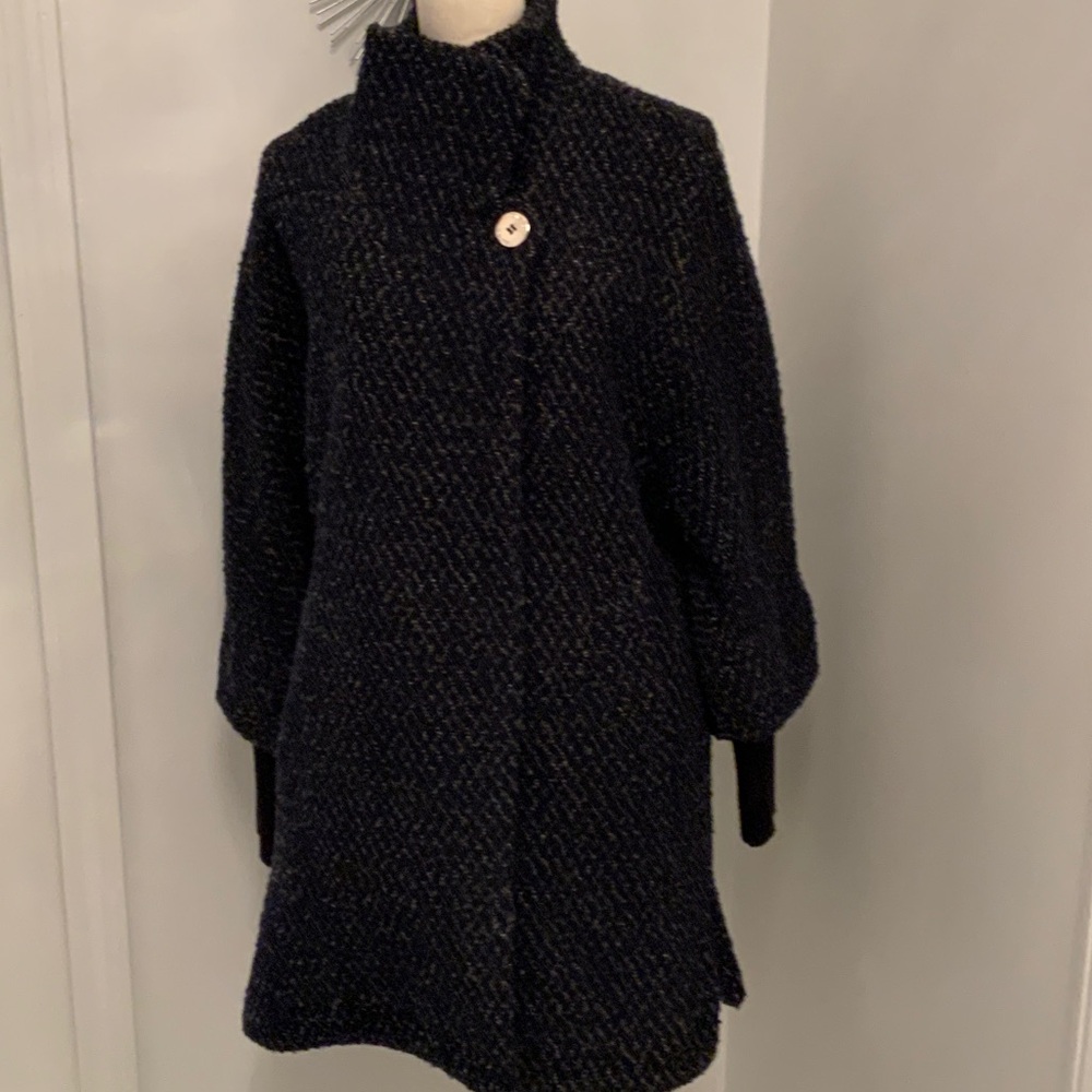 Calvin Klein Navy Blue Tweed 3-Quarter Coat with Knit Cuffs.